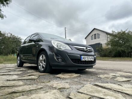 Серый Опель Корса, объемом двигателя 1.2 л и пробегом 250 тыс. км за 5000 $, фото 1 на Automoto.ua