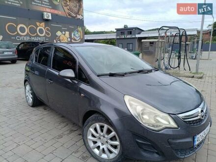 Сірий Опель Корса, об'ємом двигуна 1.23 л та пробігом 190 тис. км за 4100 $, фото 1 на Automoto.ua