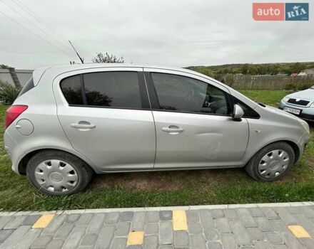 Серый Опель Корса, объемом двигателя 1.25 л и пробегом 255 тыс. км за 5000 $, фото 1 на Automoto.ua