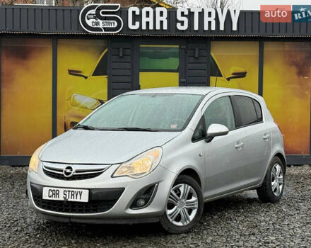 Серый Опель Корса, объемом двигателя 1.25 л и пробегом 257 тыс. км за 3999 $, фото 1 на Automoto.ua