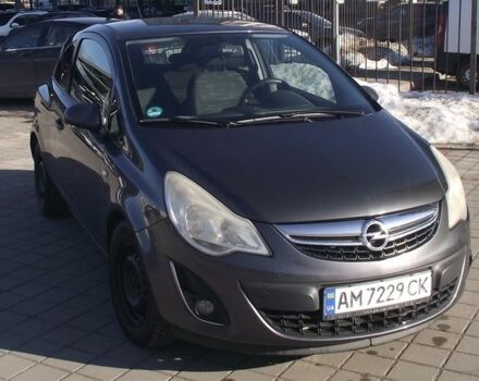 Серый Опель Корса, объемом двигателя 1.23 л и пробегом 282 тыс. км за 4700 $, фото 1 на Automoto.ua