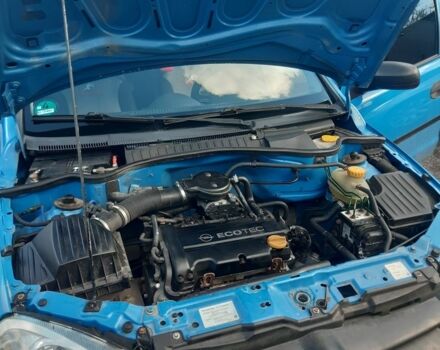 Синий Опель Корса, объемом двигателя 1.2 л и пробегом 208 тыс. км за 3550 $, фото 6 на Automoto.ua