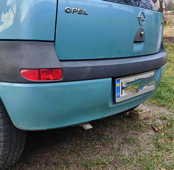 Синій Опель Корса, об'ємом двигуна 0.97 л та пробігом 180 тис. км за 3100 $, фото 1 на Automoto.ua