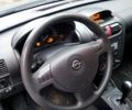 Синий Опель Корса, объемом двигателя 12 л и пробегом 203 тыс. км за 3850 $, фото 3 на Automoto.ua