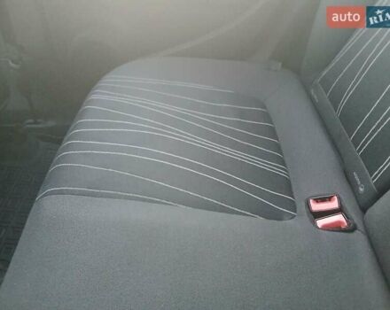 Синий Опель Корса, объемом двигателя 1.36 л и пробегом 253 тыс. км за 5000 $, фото 13 на Automoto.ua