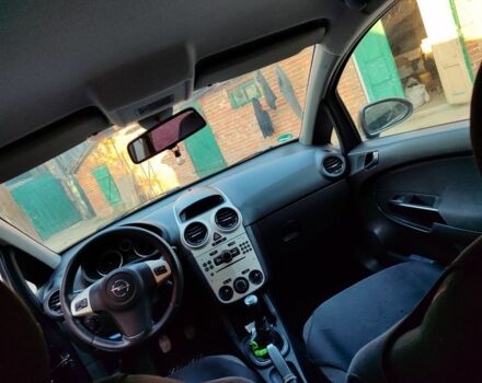 Синий Опель Корса, объемом двигателя 1.2 л и пробегом 255 тыс. км за 4000 $, фото 4 на Automoto.ua