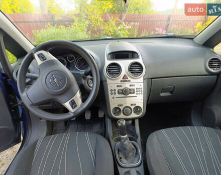 Синій Опель Корса, об'ємом двигуна 1.2 л та пробігом 210 тис. км за 3900 $, фото 8 на Automoto.ua