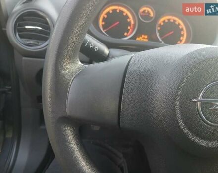 Синий Опель Корса, объемом двигателя 1.36 л и пробегом 253 тыс. км за 5000 $, фото 20 на Automoto.ua