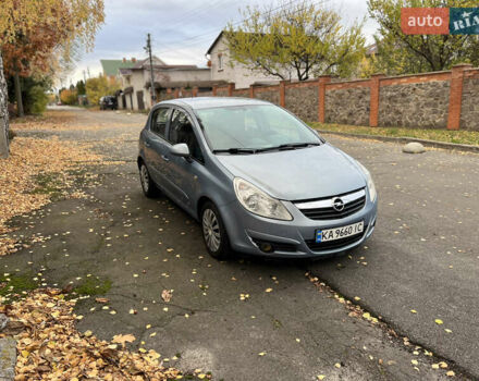 Синій Опель Корса, об'ємом двигуна 1.23 л та пробігом 247 тис. км за 4100 $, фото 2 на Automoto.ua