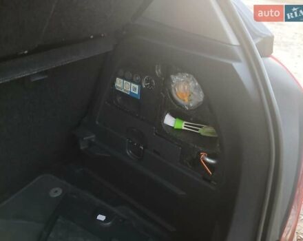 Синий Опель Корса, объемом двигателя 1.36 л и пробегом 253 тыс. км за 5000 $, фото 2 на Automoto.ua