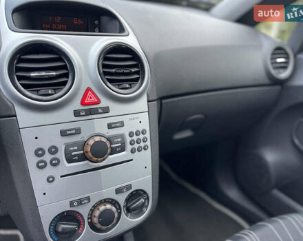 Синий Опель Корса, объемом двигателя 1.4 л и пробегом 192 тыс. км за 5650 $, фото 14 на Automoto.ua