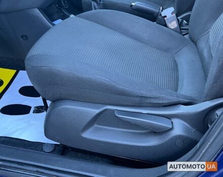 Синий Опель Корса, объемом двигателя 1 л и пробегом 137 тыс. км за 5800 $, фото 9 на Automoto.ua