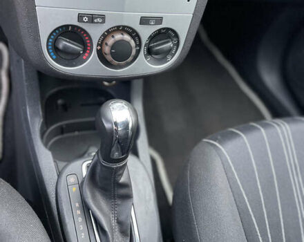 Синий Опель Корса, объемом двигателя 1.4 л и пробегом 192 тыс. км за 5650 $, фото 13 на Automoto.ua