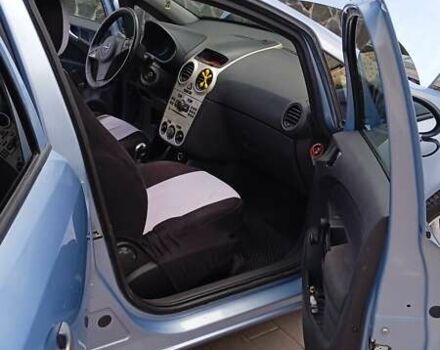 Синій Опель Корса, об'ємом двигуна 1.23 л та пробігом 179 тис. км за 5500 $, фото 7 на Automoto.ua