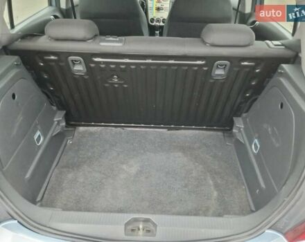 Синій Опель Корса, об'ємом двигуна 1.23 л та пробігом 349 тис. км за 4000 $, фото 6 на Automoto.ua