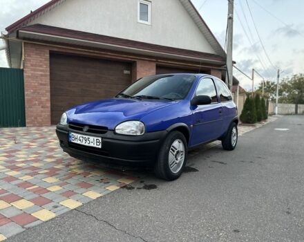 Синий Опель Корса, объемом двигателя 1.4 л и пробегом 300 тыс. км за 1900 $, фото 2 на Automoto.ua