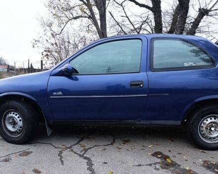 Синій Опель Корса, об'ємом двигуна 1.2 л та пробігом 200 тис. км за 1750 $, фото 6 на Automoto.ua