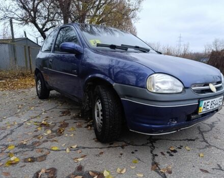 Синій Опель Корса, об'ємом двигуна 1.2 л та пробігом 200 тис. км за 1750 $, фото 2 на Automoto.ua