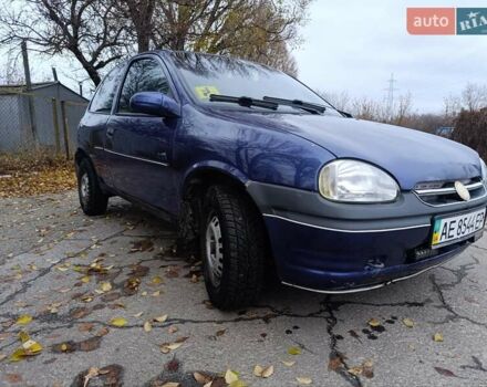 Синий Опель Корса, объемом двигателя 1.2 л и пробегом 200 тыс. км за 1800 $, фото 1 на Automoto.ua