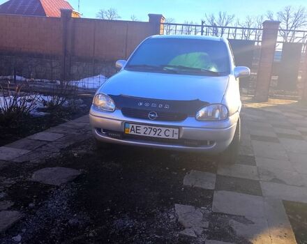 Синий Опель Корса, объемом двигателя 1.2 л и пробегом 290 тыс. км за 2300 $, фото 1 на Automoto.ua