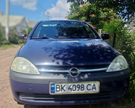 Синій Опель Корса, об'ємом двигуна 1 л та пробігом 300 тис. км за 2400 $, фото 1 на Automoto.ua