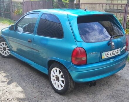 Зеленый Опель Корса, объемом двигателя 1.4 л и пробегом 314 тыс. км за 1300 $, фото 3 на Automoto.ua