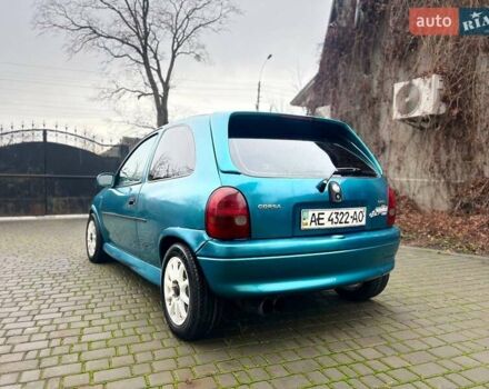 Зеленый Опель Корса, объемом двигателя 1.2 л и пробегом 315 тыс. км за 1450 $, фото 4 на Automoto.ua