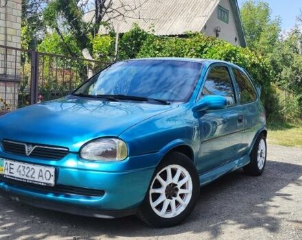 Зеленый Опель Корса, объемом двигателя 1.4 л и пробегом 314 тыс. км за 1300 $, фото 1 на Automoto.ua