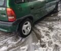 Зелений Опель Корса, об'ємом двигуна 1.39 л та пробігом 330 тис. км за 1800 $, фото 2 на Automoto.ua