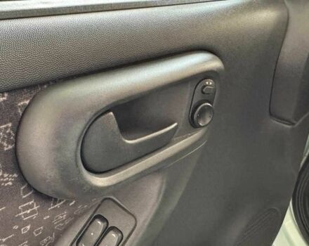 Зелений Опель Корса, об'ємом двигуна 1.2 л та пробігом 100 тис. км за 4800 $, фото 17 на Automoto.ua