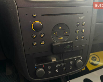 Зелений Опель Корса, об'ємом двигуна 1.2 л та пробігом 100 тис. км за 4500 $, фото 13 на Automoto.ua