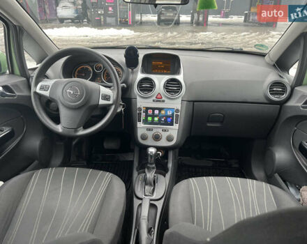 Зеленый Опель Корса, объемом двигателя 1.4 л и пробегом 214 тыс. км за 5500 $, фото 5 на Automoto.ua