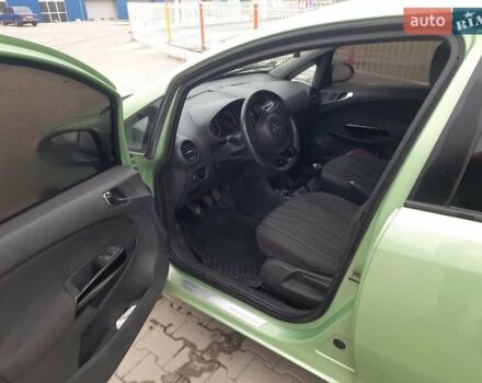 Зеленый Опель Корса, объемом двигателя 1.4 л и пробегом 235 тыс. км за 4500 $, фото 10 на Automoto.ua