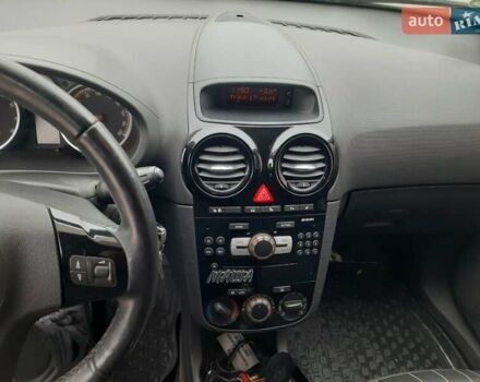 Зеленый Опель Корса, объемом двигателя 1.4 л и пробегом 235 тыс. км за 4500 $, фото 9 на Automoto.ua