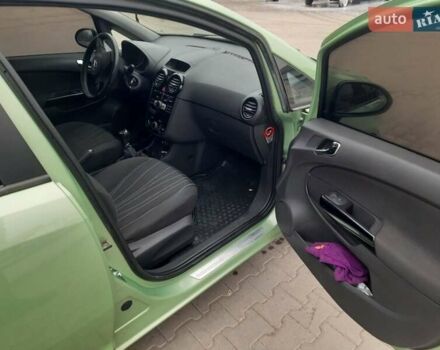 Зеленый Опель Корса, объемом двигателя 1.4 л и пробегом 235 тыс. км за 4500 $, фото 7 на Automoto.ua