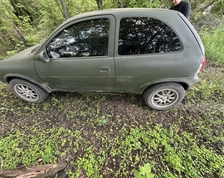 Зеленый Опель Корса, объемом двигателя 1.4 л и пробегом 27 тыс. км за 359 $, фото 3 на Automoto.ua