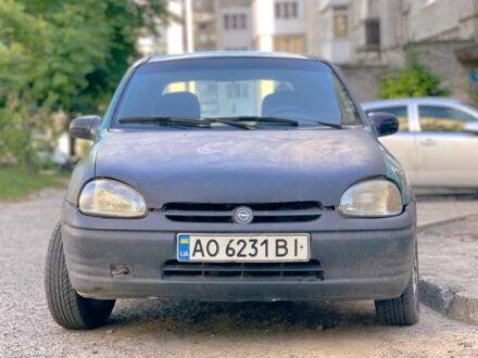 Опель Корса 1993 в Новый Роздол на Automoto.ua Зеленый Опель Корса, объемом двигателя 0 л и пробегом 100 тыс. км за 1000 $, фото 1 на Automoto.ua