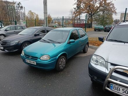 Опель Корса 1994 в Харькове на Automoto.ua Зеленый Опель Корса, объемом двигателя 1.4 л и пробегом 200 тыс. км за 2174 $, фото 1 на Automoto.ua
