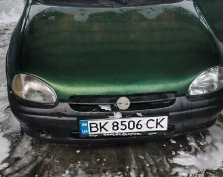Зелений Опель Корса, об'ємом двигуна 1.39 л та пробігом 330 тис. км за 1800 $, фото 1 на Automoto.ua