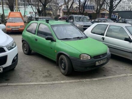 Опель Корса 1997 у Ужгороді на Automoto.ua Зелений Опель Корса, об'ємом двигуна 1 л та пробігом 300 тис. км за 1100 $, фото 1 на Automoto.ua