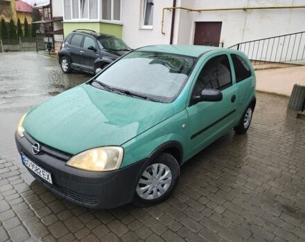 Зеленый Опель Корса, объемом двигателя 1 л и пробегом 250 тыс. км за 3700 $, фото 1 на Automoto.ua