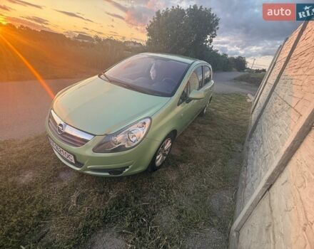 Зеленый Опель Корса, объемом двигателя 1.4 л и пробегом 193 тыс. км за 4500 $, фото 1 на Automoto.ua