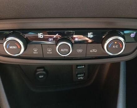 Білий Опель Інша, об'ємом двигуна 1.2 л та пробігом 5 тис. км за 16500 $, фото 6 на Automoto.ua