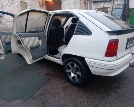 Білий Опель Інша, об'ємом двигуна 1.3 л та пробігом 2 тис. км за 835 $, фото 5 на Automoto.ua