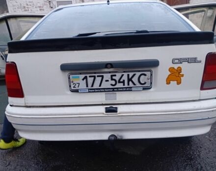 Білий Опель Інша, об'ємом двигуна 1.3 л та пробігом 2 тис. км за 835 $, фото 1 на Automoto.ua