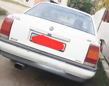 Білий Опель Інша, об'ємом двигуна 2 л та пробігом 2 тис. км за 1100 $, фото 1 на Automoto.ua