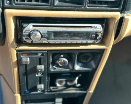 Бежевый Опель Другая, объемом двигателя 1.8 л и пробегом 200 тыс. км за 1400 $, фото 6 на Automoto.ua