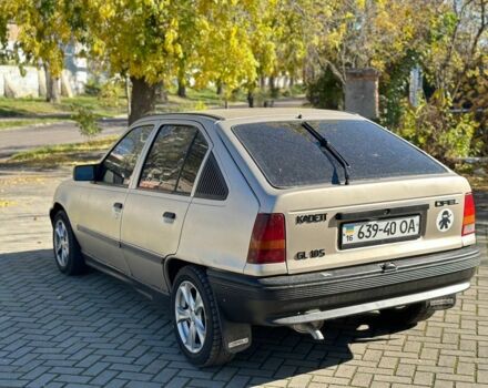 Бежевый Опель Другая, объемом двигателя 1.8 л и пробегом 200 тыс. км за 1400 $, фото 3 на Automoto.ua