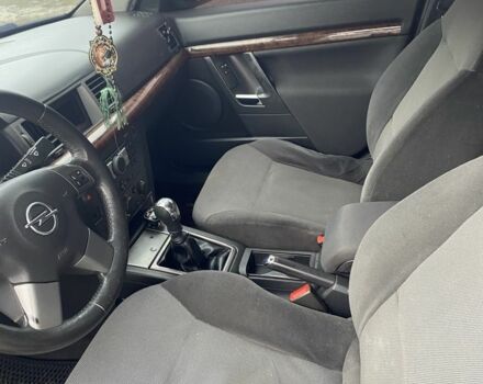 Черный Опель Другая, объемом двигателя 2 л и пробегом 300 тыс. км за 3500 $, фото 6 на Automoto.ua