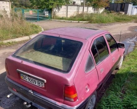 Червоний Опель Інша, об'ємом двигуна 1.3 л та пробігом 300 тис. км за 350 $, фото 2 на Automoto.ua